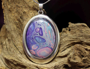 Ovaal amulet L - Purple Rain 1